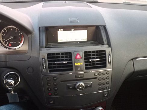 Used 2010 Mercedes-Benz C 300 C 300 image 18