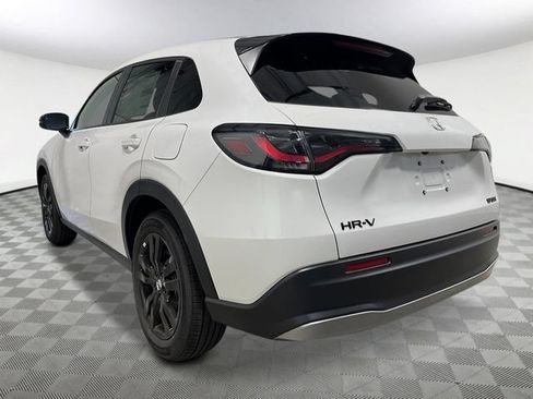 New 2027 Honda HR-V Sport image 4