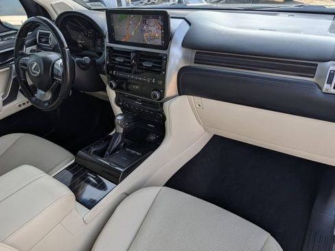 Used 2022 Lexus GX 460 Premium w/ Premium Package AWD/4WD image 34
