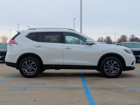 Used 2016 Nissan Rogue SL w/ SL Premium Package image 5