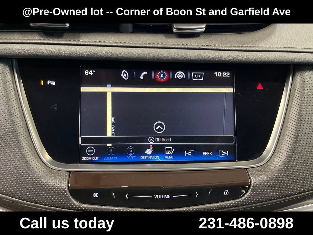 Used 2017 Cadillac XT5 Luxury w/ Driver Awareness Package AWD/4WD image 27