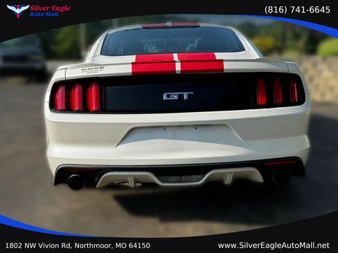 Used 2017 Ford Mustang GT Premium RWD image 5