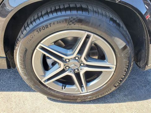 Used 2025 Mercedes-Benz GLE 53 AMG 4MATIC image 5