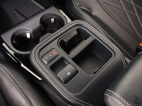 Used 2025 Ford Mustang Mach-E Select RWD image 7