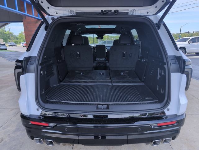 Used 2026 Chevrolet Traverse RS w/ LPO, Floor Liner Package AWD/4WD image 22