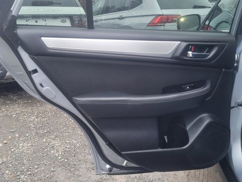 Used 2016 Subaru Outback 2.5i Premium image 30