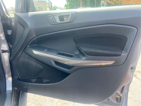 Used 2020 Ford EcoSport SE FWD image 15