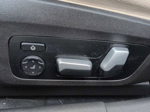 Certified 2023 BMW 330i xDrive Sedan w/ Premium Package image 18