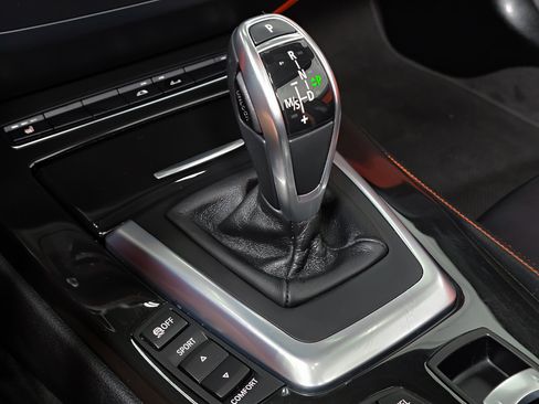 Used 2014 BMW Z4 sDrive35i image 21