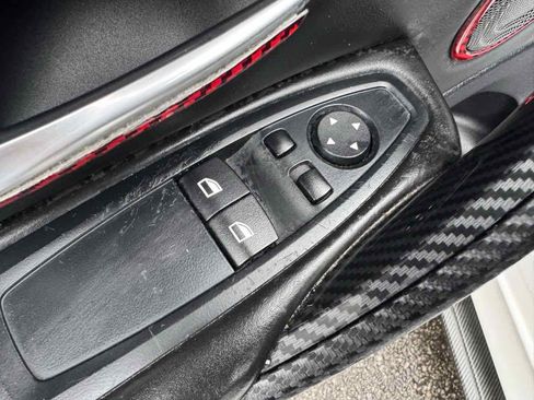 Used 2015 BMW M4 Coupe RWD image 32