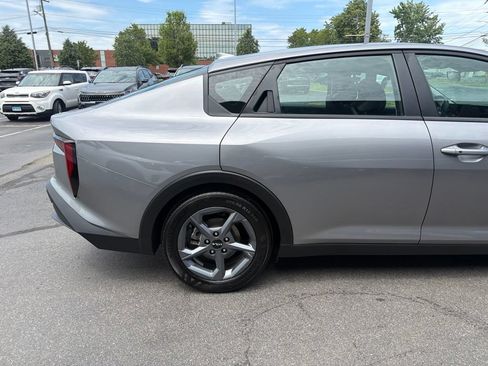 Certified 2025 Kia K4 FWD image 7