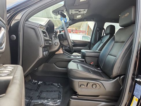 Used 2023 Chevrolet Tahoe High Country AWD/4WD image 9