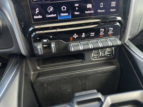 Used 2022 RAM 1500 Limited AWD/4WD image 30