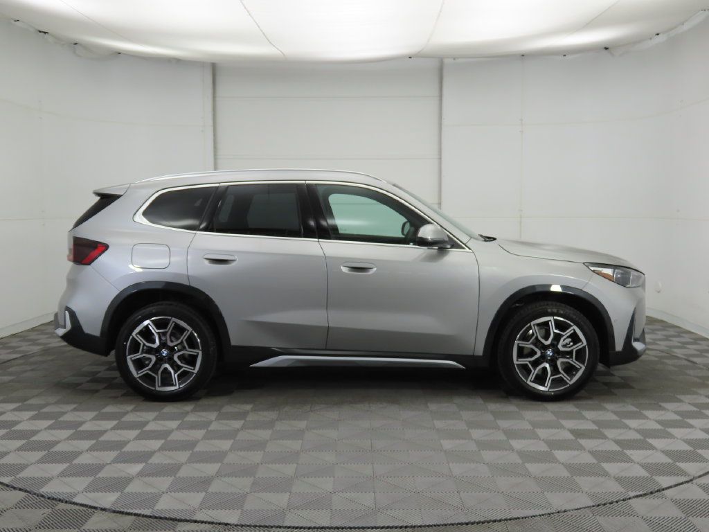 Certified 2026 BMW X1 xDrive28i w/ Technology Package AWD/4WD image 5
