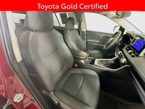 Certified 2024 Toyota RAV4 LE AWD/4WD image 29