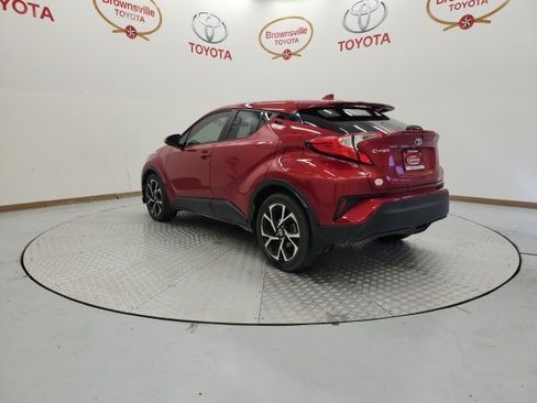 Used 2020 Toyota C-HR XLE image 6