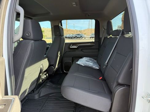 New 2026 GMC Sierra 2500 SLE image 18