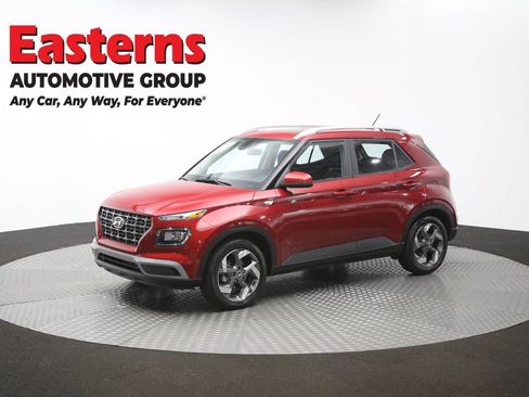 Used 2025 Hyundai Venue SEL FWD image 58