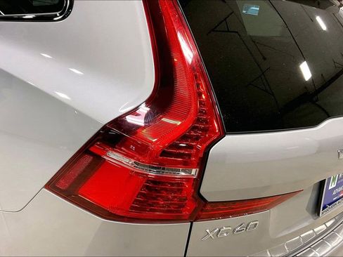 Used 2023 Volvo XC60 T8 Ultimate image 23