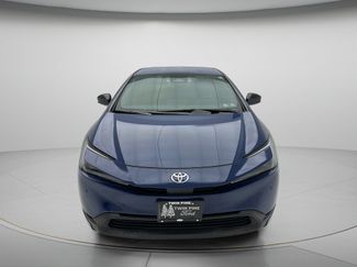 Used 2025 Toyota Prius LE FWD video 2