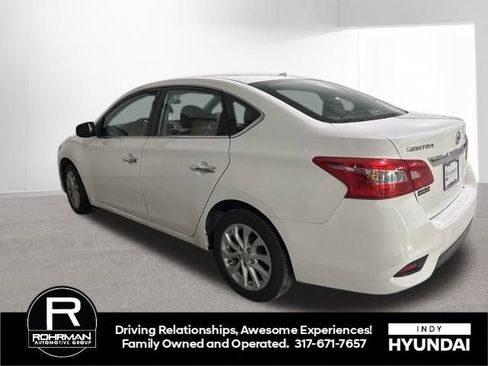 Used 2019 Nissan Sentra SV image 2