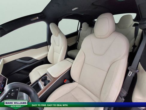 Used 2023 Tesla Model X image 14