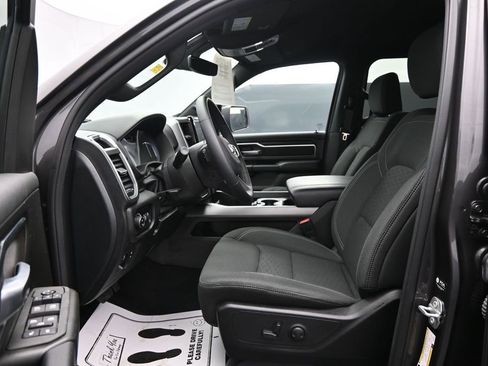 Used 2025 RAM 1500 Big Horn AWD/4WD image 9