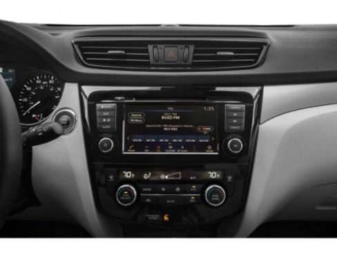 Certified 2020 Nissan Rogue Sport SL image 13