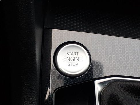 Used 2025 Volkswagen Taos S image 26