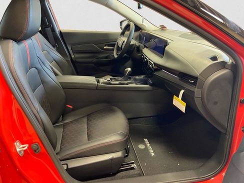 New 2026 Nissan Sentra SR w/ SR Premium Package FWD image 15