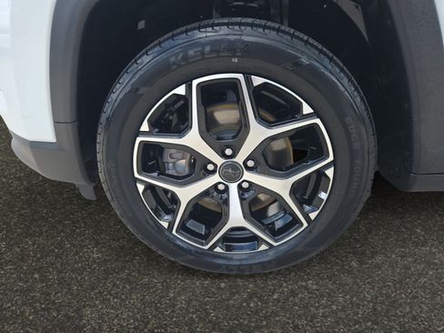Used 2025 Jeep Compass Limited AWD/4WD image 14
