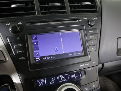 Used 2014 Toyota Prius V Three image 35