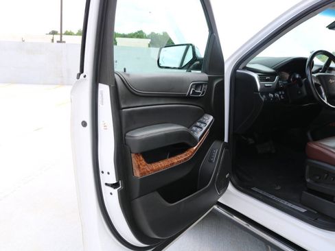 Used 2019 Chevrolet Tahoe Premier w/ Premier Plus Edition AWD/4WD image 81