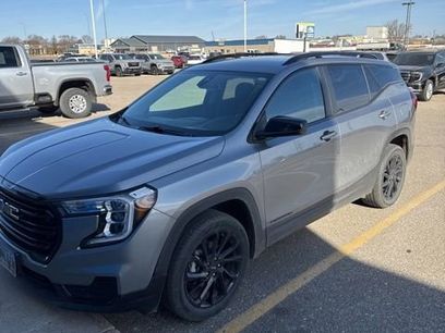Used 2023 GMC Terrain SLE w/ Driver Convenience Package