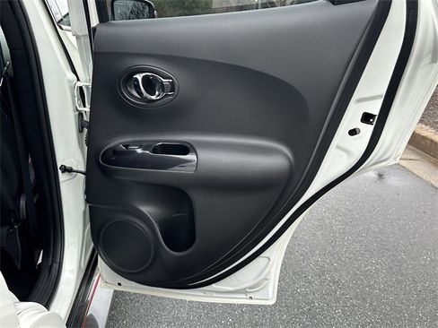 Used 2016 Nissan Juke NISMO RS image 17