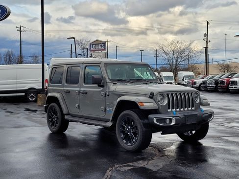 Used 2022 Jeep Wrangler Unlimited Sahara w/ Cold Weather Group image 1