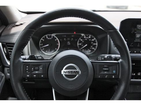Used 2021 Nissan Rogue SL w/ Premium Package FWD image 11