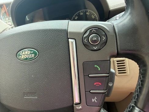 Used 2013 Land Rover LR4 HSE AWD/4WD image 24