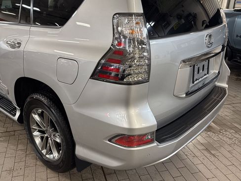 Used 2016 Lexus GX 460 460 image 9