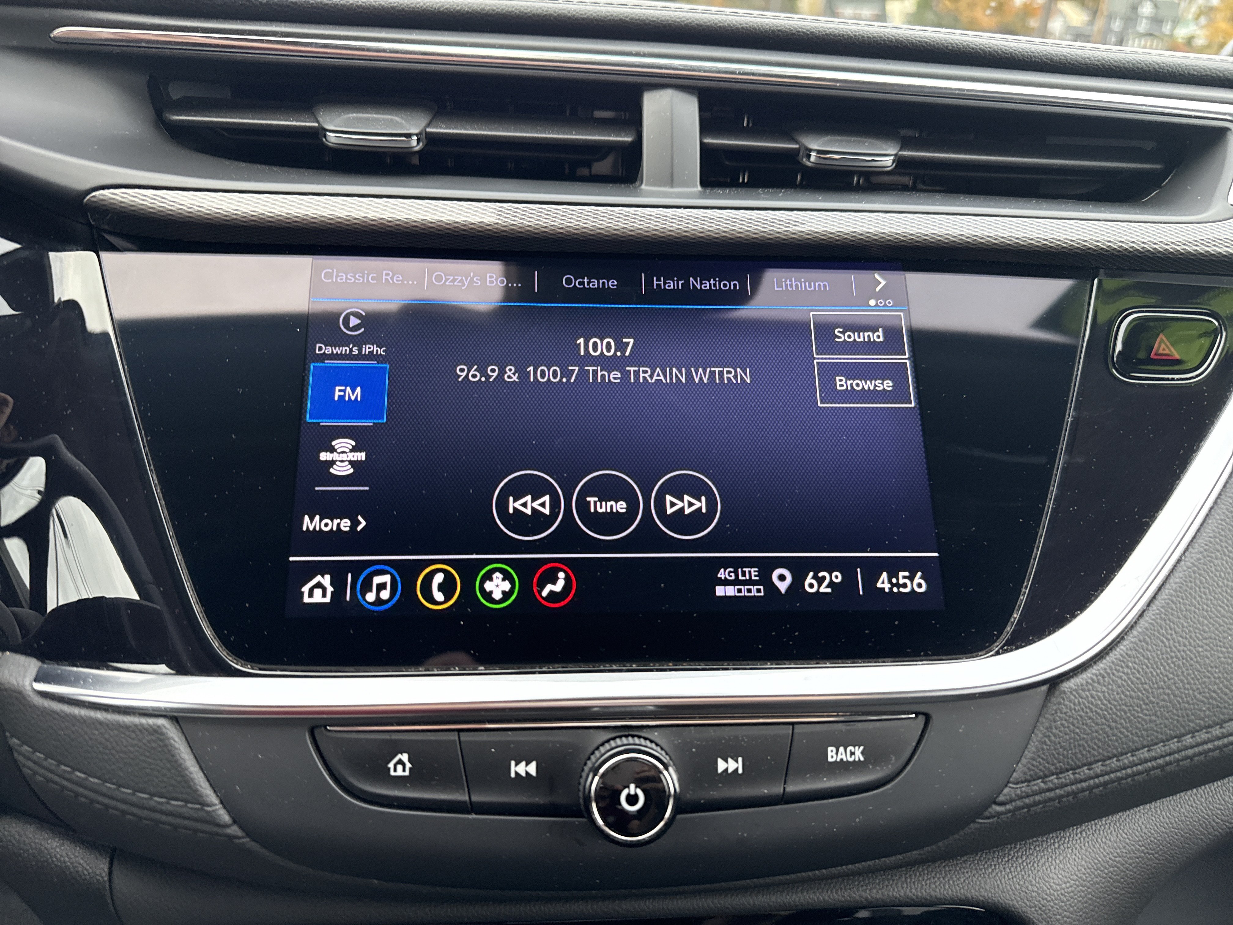 Used 2022 Buick Encore GX Select w/ Sport Touring Package FWD image 27