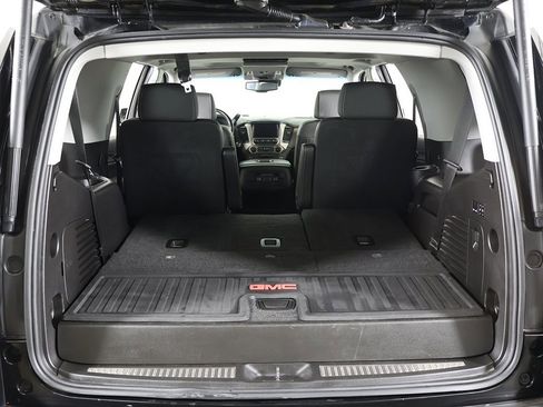 Used 2019 GMC Yukon Denali w/ Denali Ultimate Package image 24