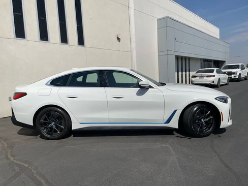 Used 2023 BMW i4 eDrive35 w/ Premium Package image 6