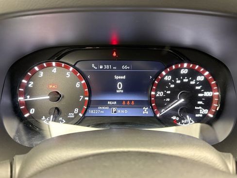 Used 2026 Nissan Frontier PRO-4X AWD/4WD image 13