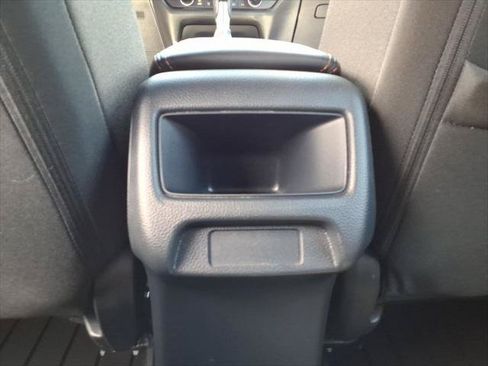Used 2023 Honda HR-V Sport image 9