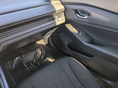 Used 2024 Honda Accord EX image 16