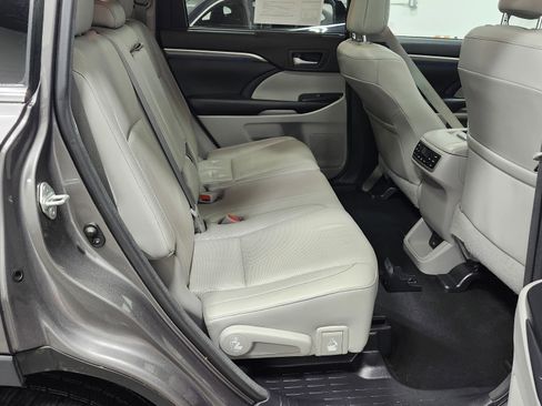 Used 2018 Toyota Highlander Limited Platinum image 20