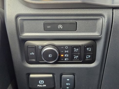 Used 2025 Ford F150 Lariat w/ Equipment Group 501A Mid image 21