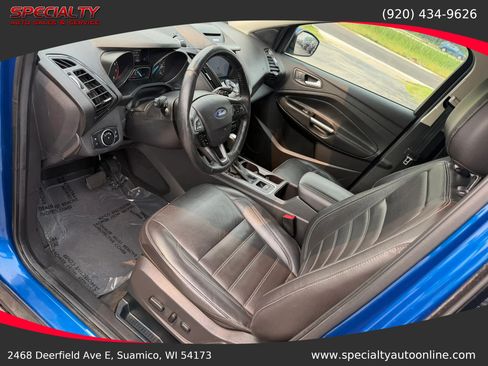 Used 2017 Ford Escape Titanium w/ Equipment Group 301A AWD/4WD image 15