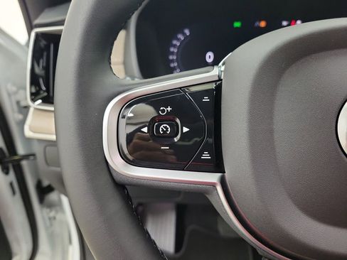 New 2026 Volvo XC90 T8 Plus w/ Protection Package Premier AWD/4WD image 25