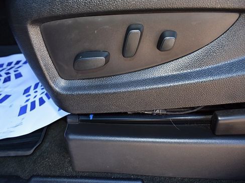 Used 2017 GMC Yukon SLT w/ Open Road Package image 18